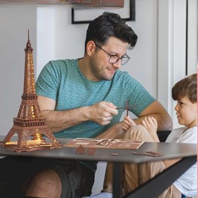 puzzle-3d-tour-eiffel-lumineuse-en-bois-à-assembler-en-famille-et-partager-connaissances-et-peut-être-même-de-belles-histoires-vécues